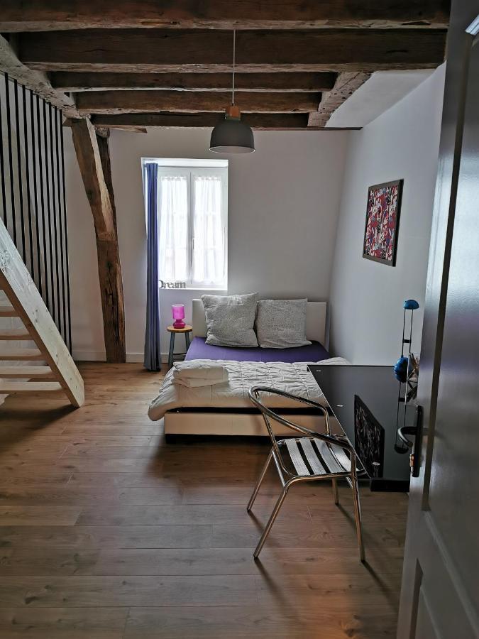 Maison De Ville Au Coeur Du Quartier Historique Tours Esterno foto