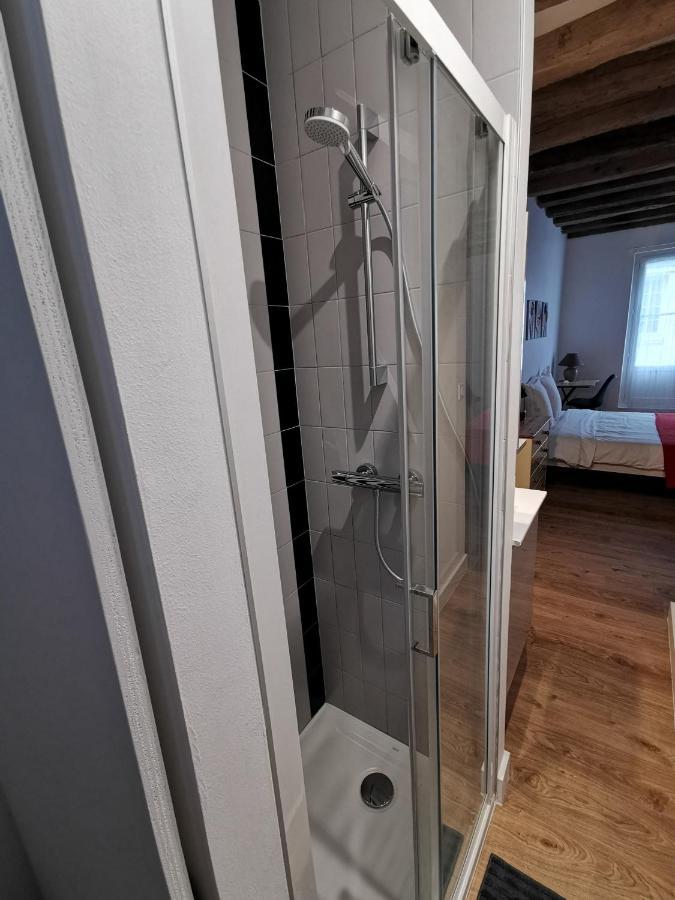 Maison De Ville Au Coeur Du Quartier Historique Tours Esterno foto